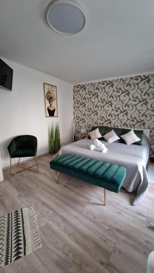Anida Holiday Home Sopron Buitenkant foto