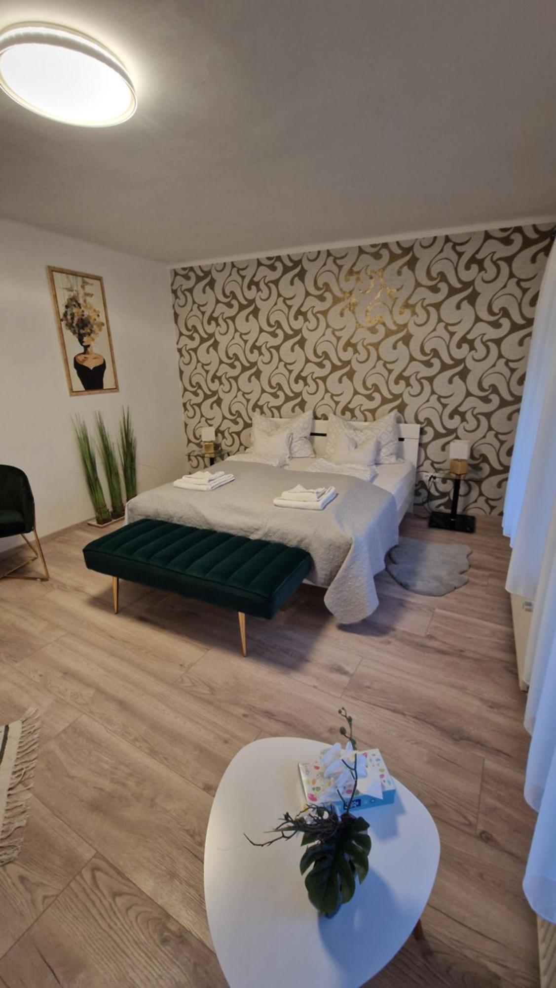 Anida Holiday Home Sopron Buitenkant foto