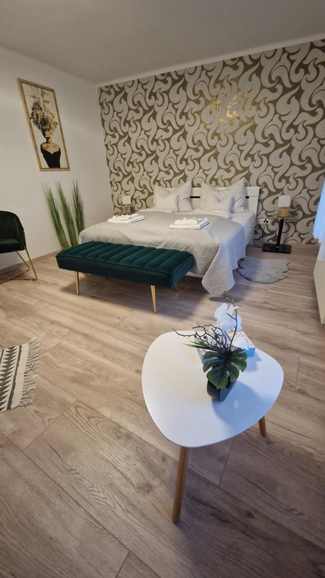 Anida Holiday Home Sopron Buitenkant foto